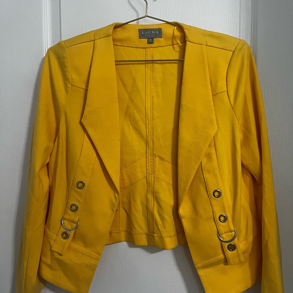 Laera Women's Vibrant Yellow Blazer